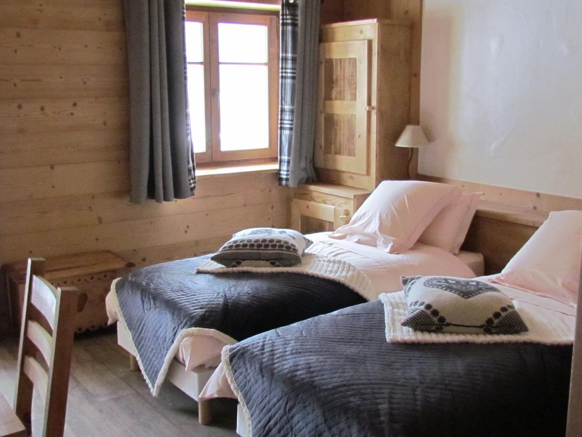 Chez La Fine Bed & Breakfast Les Gets Ngoại thất bức ảnh